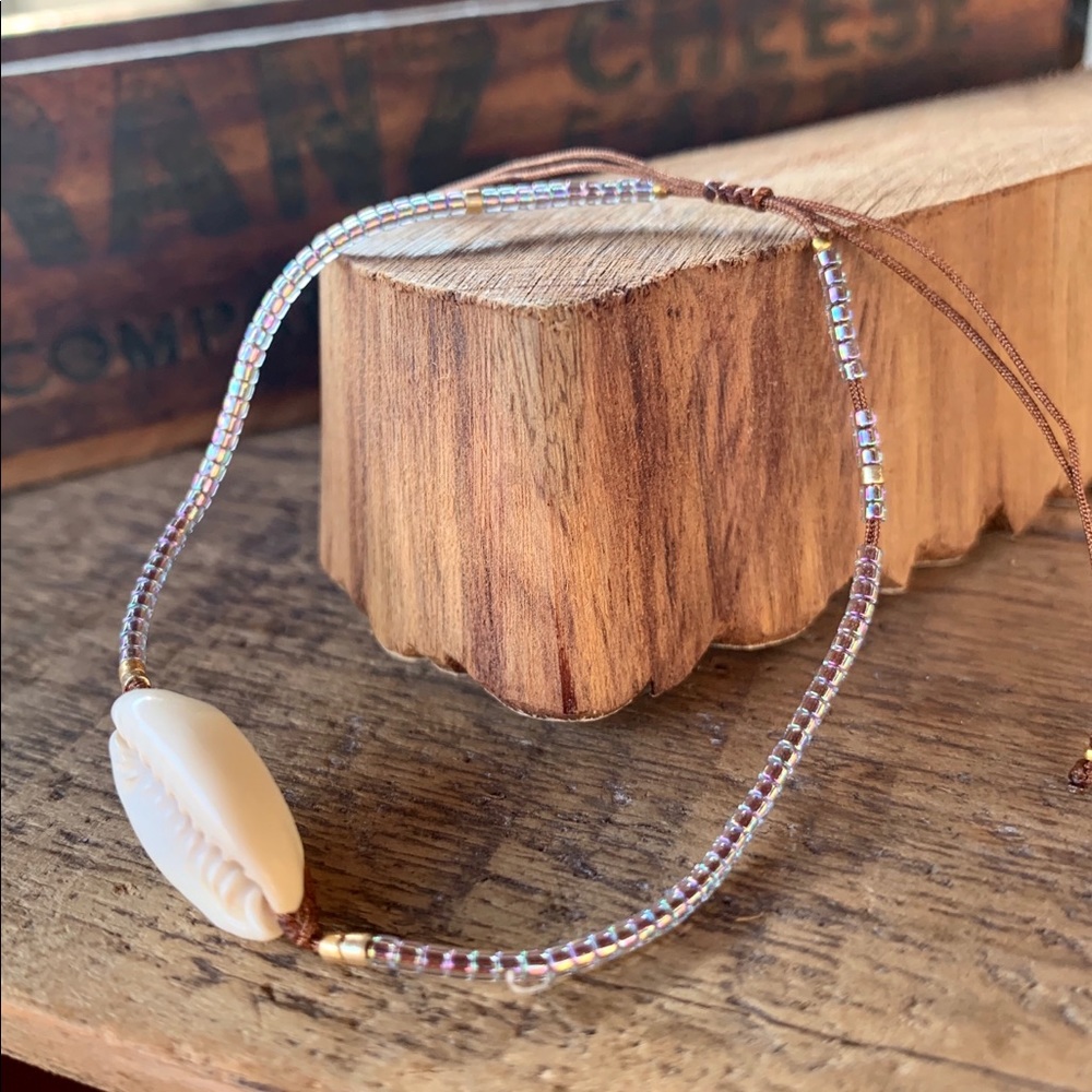 ✨DELICATE BOHO SEED BRACELET/ANKLET W/SHELL✨ - Picture 2 of 6